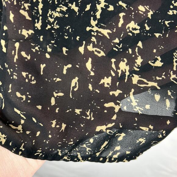 Converse Semi Sheer Blouse Size Large Long Sleeve Pleated Career Shirt - Picture 5 of 8